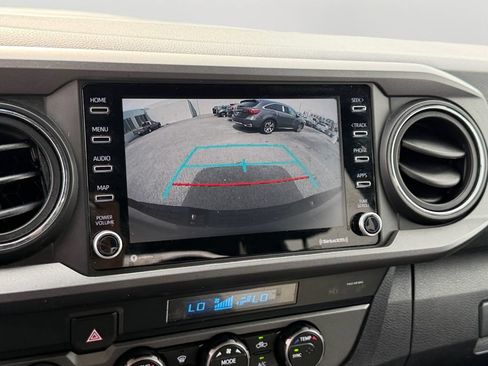 Used 2021 Toyota Tacoma TRD Sport AWD/4WD image 26