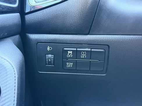 Used 2014 MAZDA MAZDA3 s Touring FWD image 21