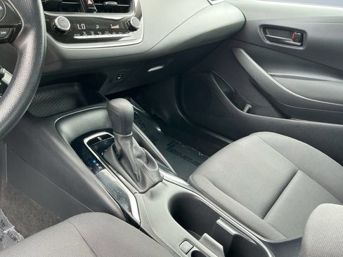 Used 2024 Toyota Corolla LE FWD image 12