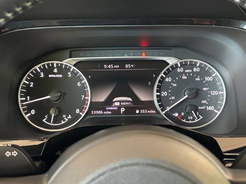 Used 2025 Nissan Pathfinder SV FWD image 43