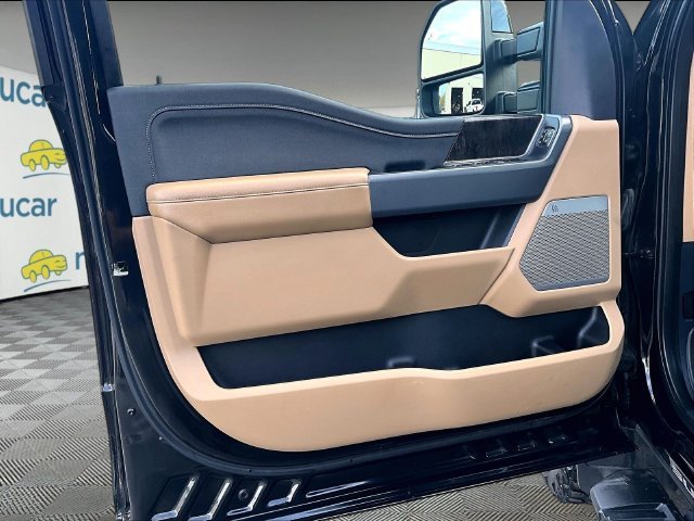 Used 2023 Ford F350 Lariat w/ Sport Appearance Package AWD/4WD image 19