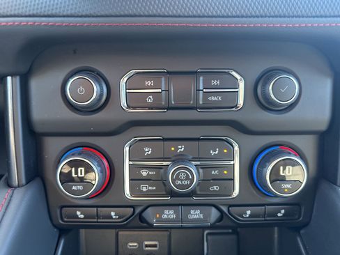 Used 2024 Chevrolet Tahoe RST w/ Luxury Package image 21