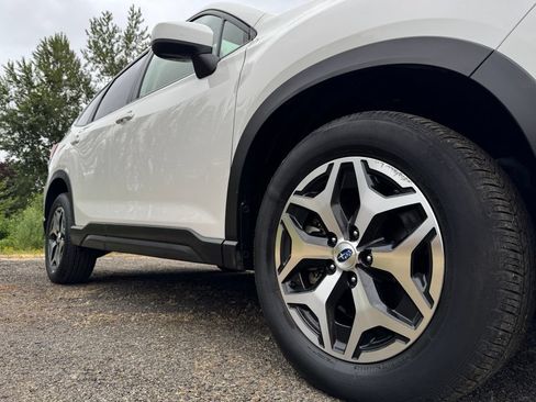 Certified 2024 Subaru Forester Premium AWD/4WD image 43