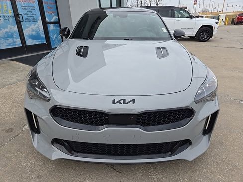 Used 2020 Kia Stinger GT2 image 15