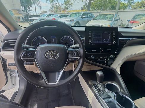 Used 2023 Toyota Camry LE FWD image 10