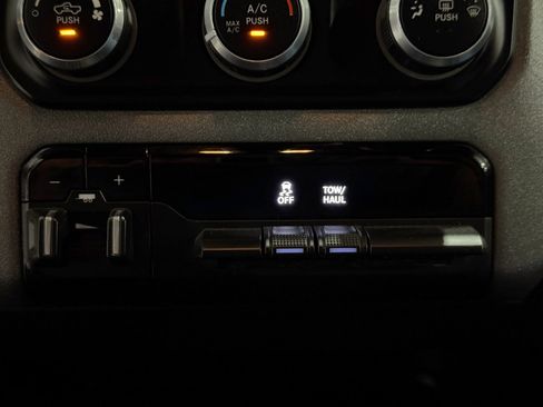 Used 2022 RAM 2500 Tradesman image 26