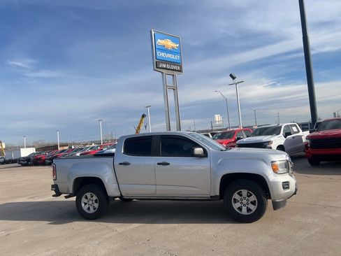 Used 2020 GMC Canyon 2WD Crew Cab w/ Convenience Package image 6