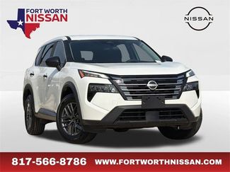 Used 2024 Nissan Rogue S video 1