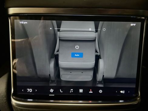Used 2025 Tesla Model X AWD/4WD image 19
