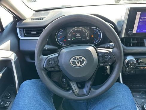 Used 2023 Toyota RAV4 LE image 29