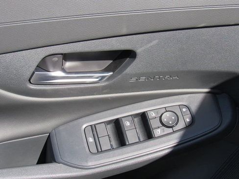 New 2026 Nissan Sentra SV w/ SV Convenience Package image 11