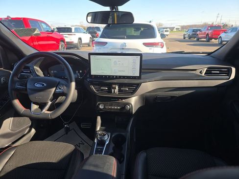 Used 2023 Ford Escape ST-Line Select w/ Tech Pack #2 image 6