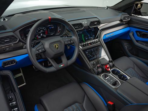 Used 2024 Lamborghini Urus S image 20