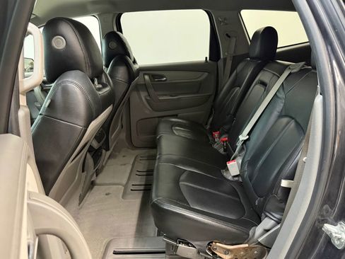 Used 2015 Chevrolet Traverse LS FWD image 18