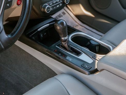 Used 2017 Acura RDX AWD image 14