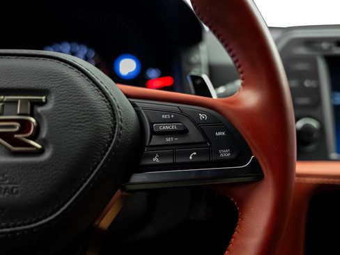 Used 2021 Nissan GT-R Premium AWD/4WD image 44