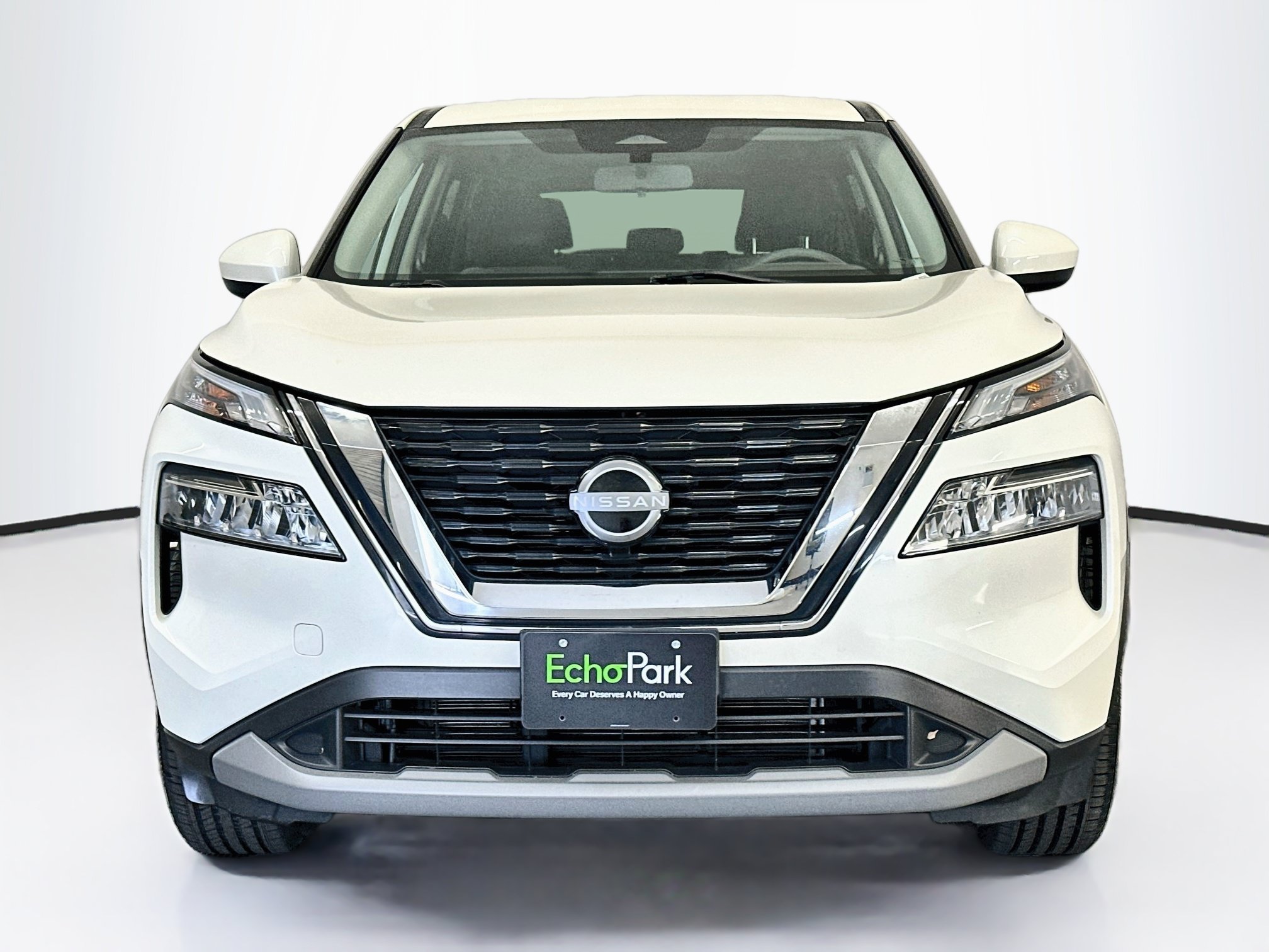 Used 2023 Nissan Rogue SV AWD/4WD image 2