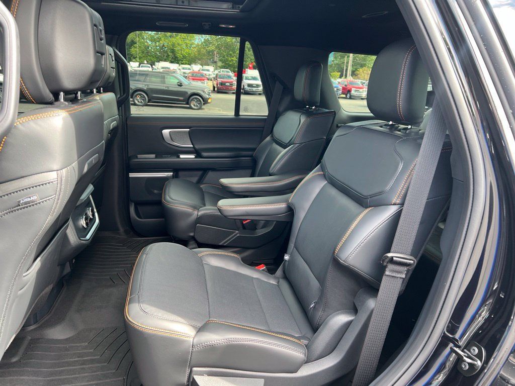 Used 2026 Ford Expedition Tremor AWD/4WD image 9