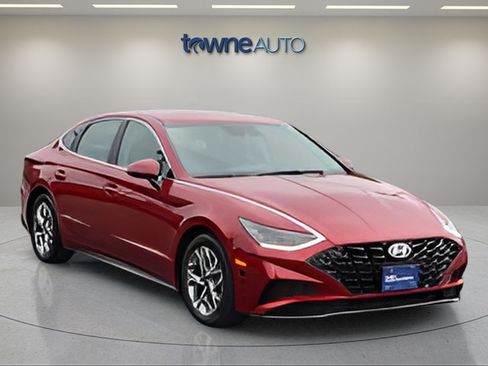 Used 2023 Hyundai Sonata SEL w/ Preferred Accessory Package FWD image 7