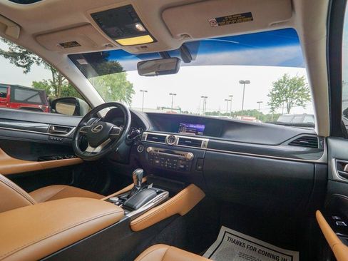 Used 2016 Lexus GS 200t w/ Premium Package RWD image 13