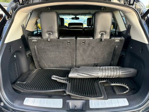 Used 2013 INFINITI JX35 AWD w/ Premium Pkg image 25