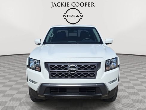 Used 2024 Nissan Frontier SV w/ SV Convenience Package RWD image 2