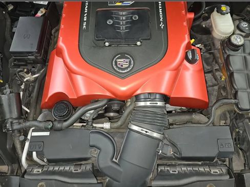 Used 2006 Cadillac XLR V RWD image 6