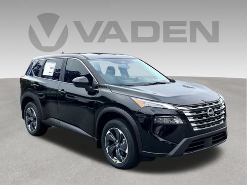 Used 2025 Nissan Rogue SV FWD image 1