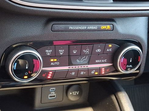 Certified 2022 Ford Escape SE w/ Convenience Package FWD image 19