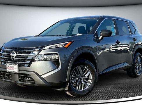 New 2026 Nissan Rogue S image 2