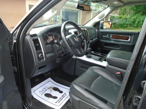 Used 2012 RAM 1500 Laramie AWD/4WD image 7
