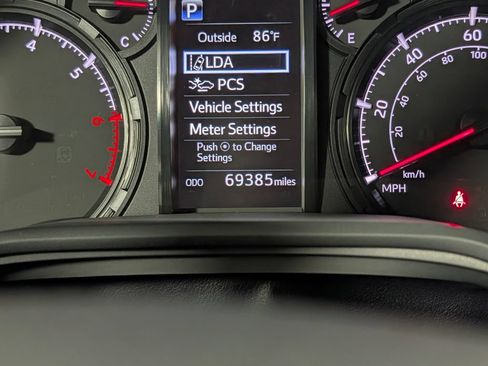 Used 2021 Toyota 4Runner SR5 Premium w/ Moonroof Package AWD/4WD image 21