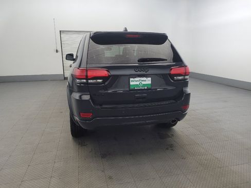 Used 2018 Jeep Grand Cherokee Altitude image 6