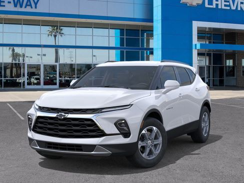 New 2026 Chevrolet Blazer LT w/ Convenience Package FWD image 25