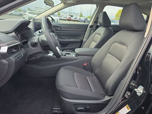 New 2026 Nissan Altima 2.5 SV w/ SV Special Edition Package AWD/4WD image 14