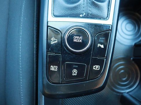 Used 2023 Kia Sportage LX image 16