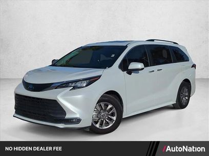 Certified 2023 Toyota Sienna XLE w/ XLE Plus Package
