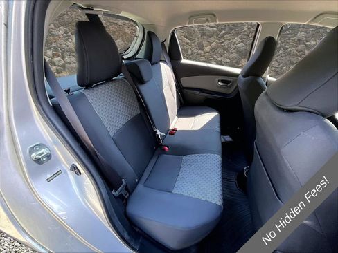 Used 2015 Toyota Yaris LE FWD image 23