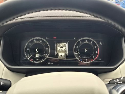 Used 2018 Land Rover Discovery HSE Luxury image 26