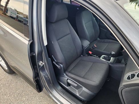 Used 2014 Volkswagen Tiguan S FWD image 40