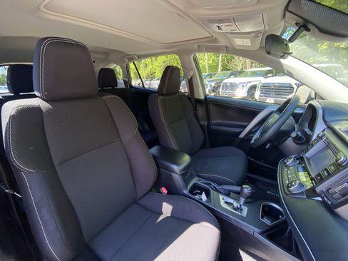 Used 2018 Toyota RAV4 XLE w/ Plus Extra Value Package AWD/4WD image 22
