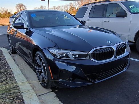 Used 2024 BMW 330i Sedan w/ Premium Package image 5