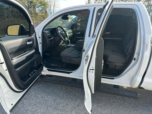 Used 2020 Toyota Tundra SR5 image 28