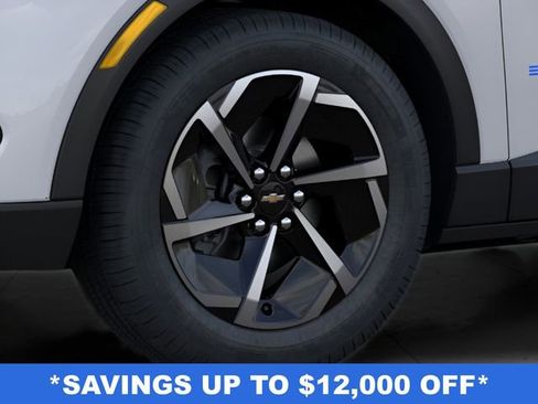 New 2026 Chevrolet Equinox EV LT image 9