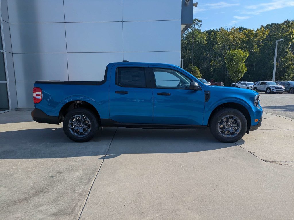 New 2026 Ford Maverick XLT FWD image 3