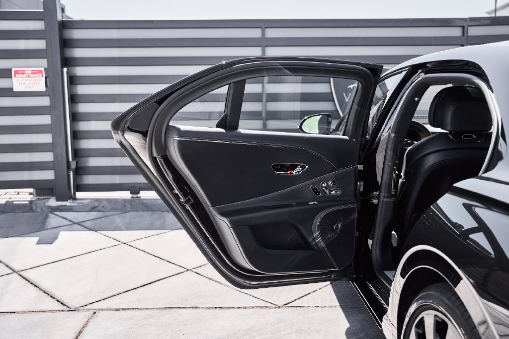Used 2024 Bentley Flying Spur V8 AWD/4WD image 27