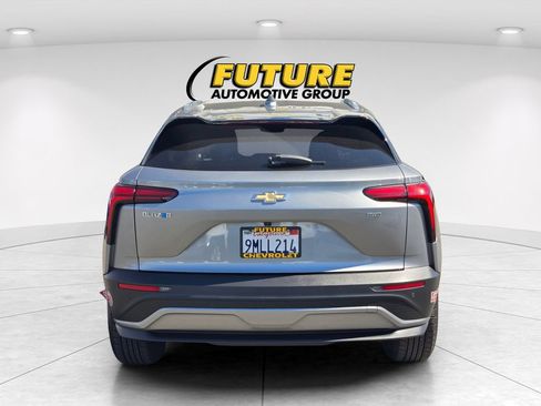 Used 2024 Chevrolet Blazer EV LT AWD/4WD image 25