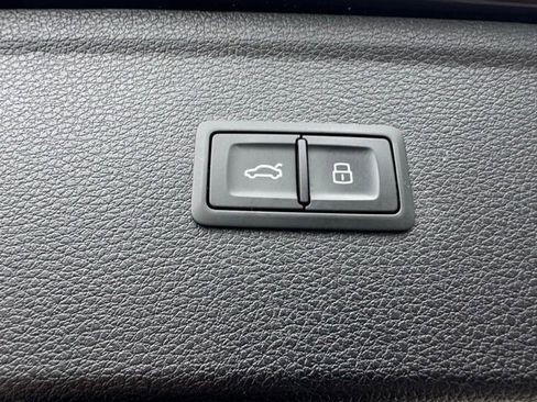 Used 2020 Audi Q5 2.0T Premium Plus w/ Premium Plus Package image 12