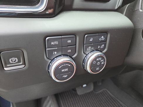 Used 2023 GMC Sierra 1500 Denali Ultimate AWD/4WD image 6