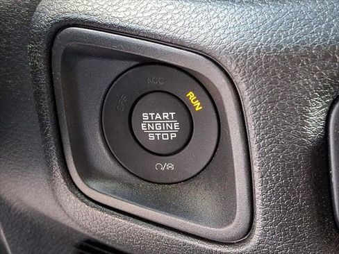 Certified 2024 Jeep Wrangler Willys image 22